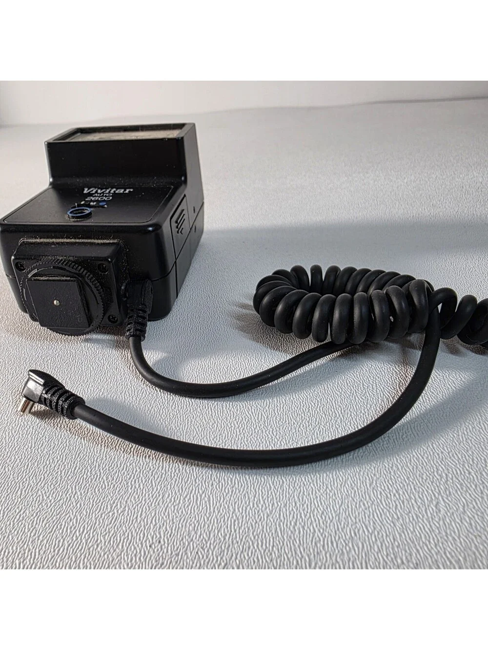 Vivitar AUTO 2600 Camera Electronic Flash Hot Shoe Mount Auto-Off Vintage